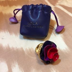 Marc Jacobs Lola solid perfume ring